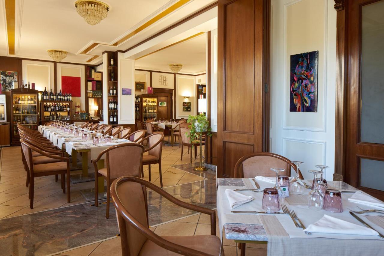 Civita Hotel 3*